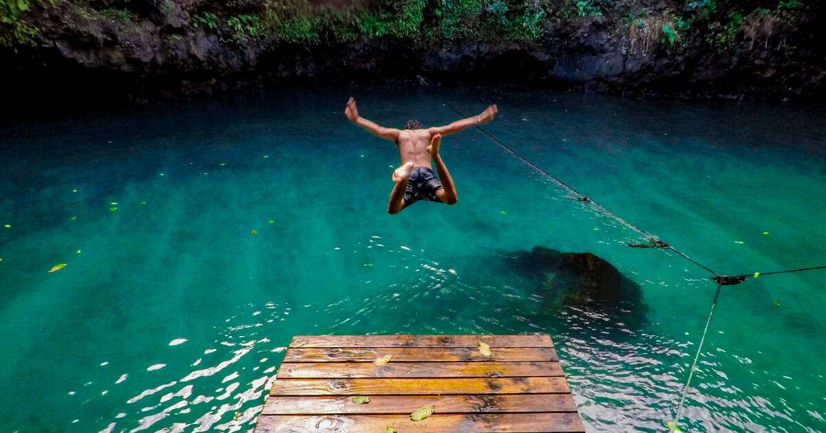 Cheap flights to Fiji and Vanuatu lead new Qantas island sale