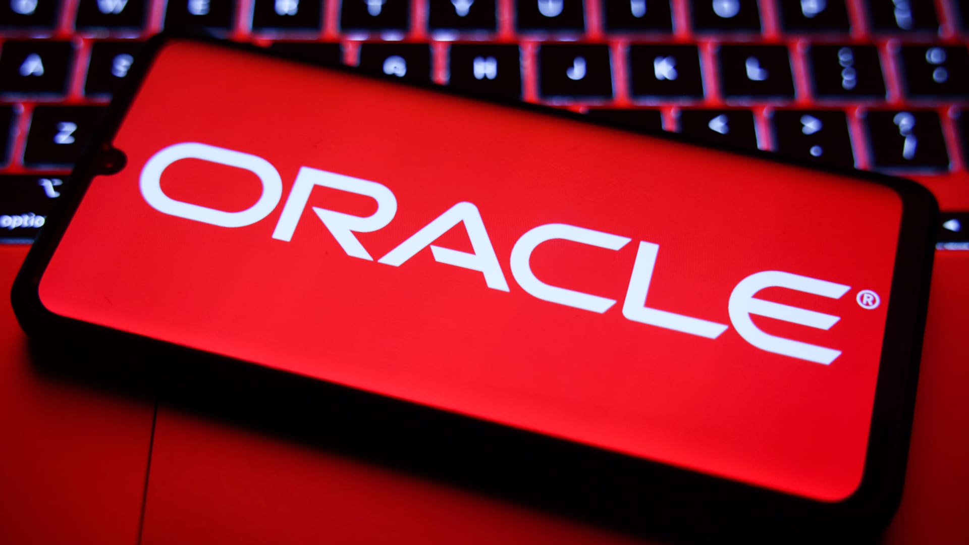 Credit stress is threatening to unwind the AI bull. All eyes are on Oracle to hold the line