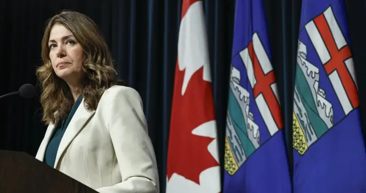 Danielle Smith faces another leadership review call from UCP constituency board