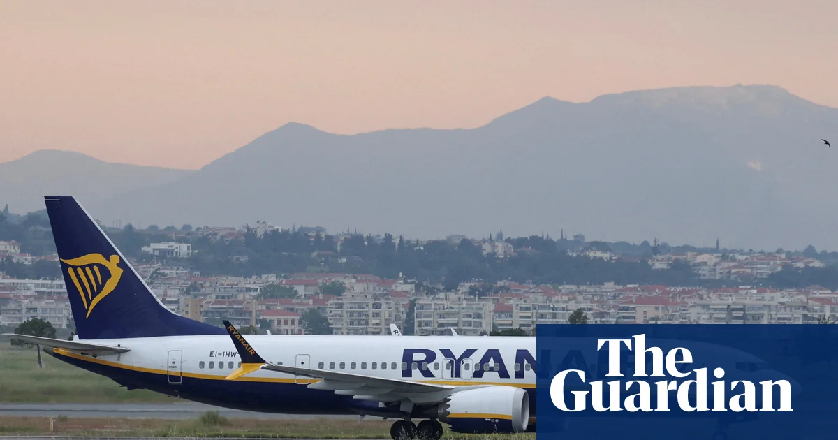 European air fares could rise by as much as 20% in 2027, Ryanair boss predicts