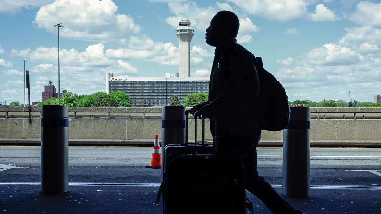 FAA proposes $350K fine over dozens of unauthorized passenger flights