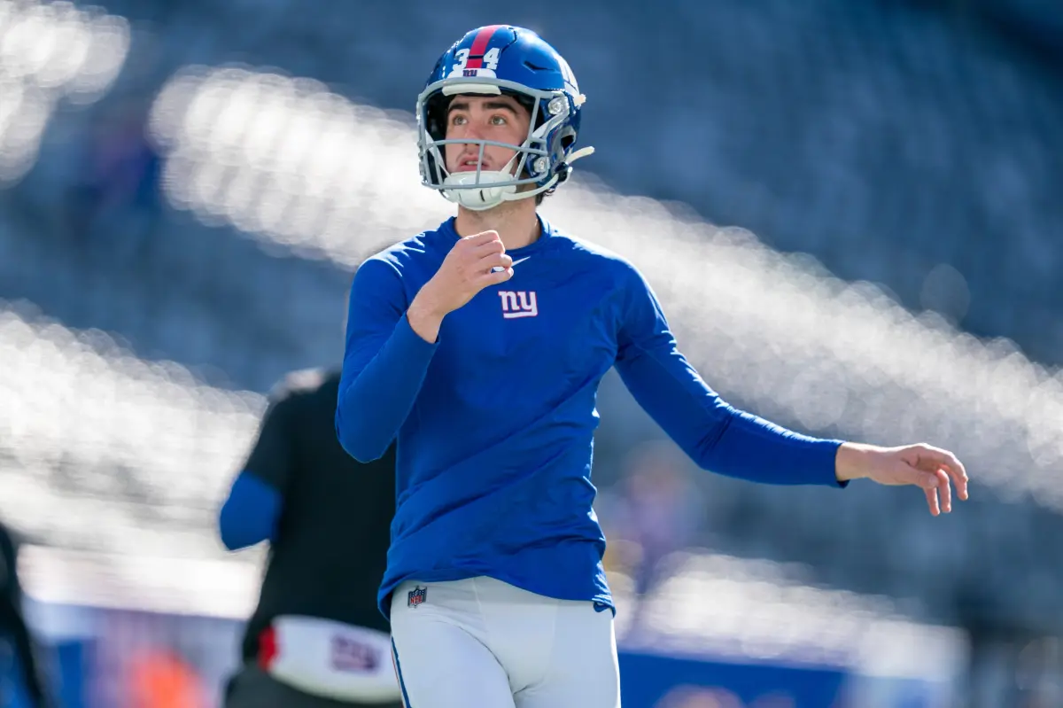 Giants sticking with Dominic Zvada after ugly kicking performance