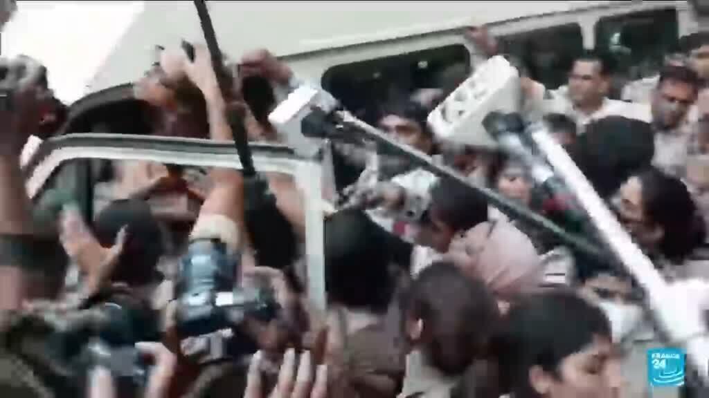 India: Police crack down on New Delhi protests