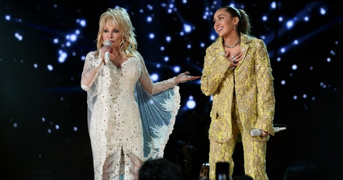 Miley Cyrus Honors Late Godmother Dolly Parton With Emotional Performance