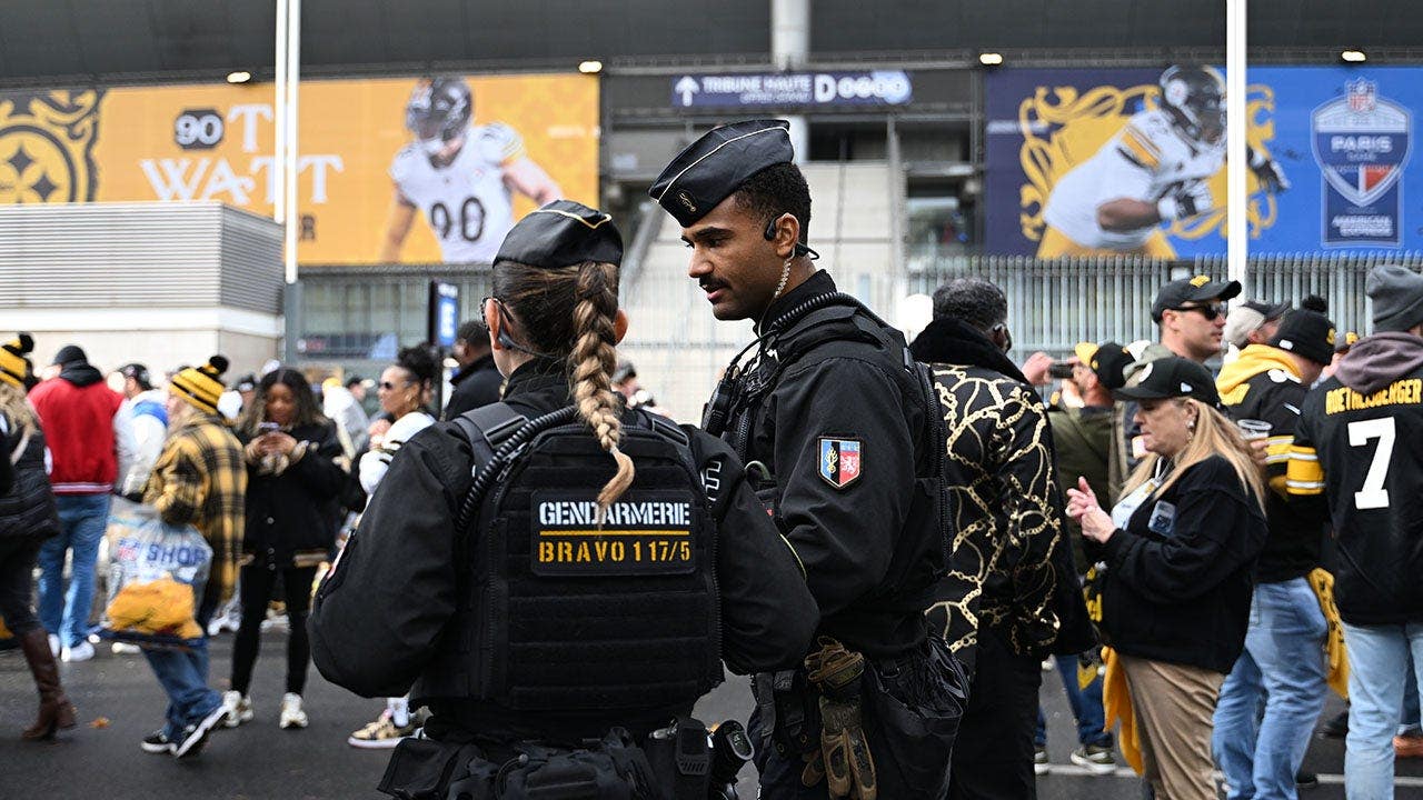 NFL overcomes civil unrest, Trump concerns and calls to postpone as Steelers and Saints kick off in Paris