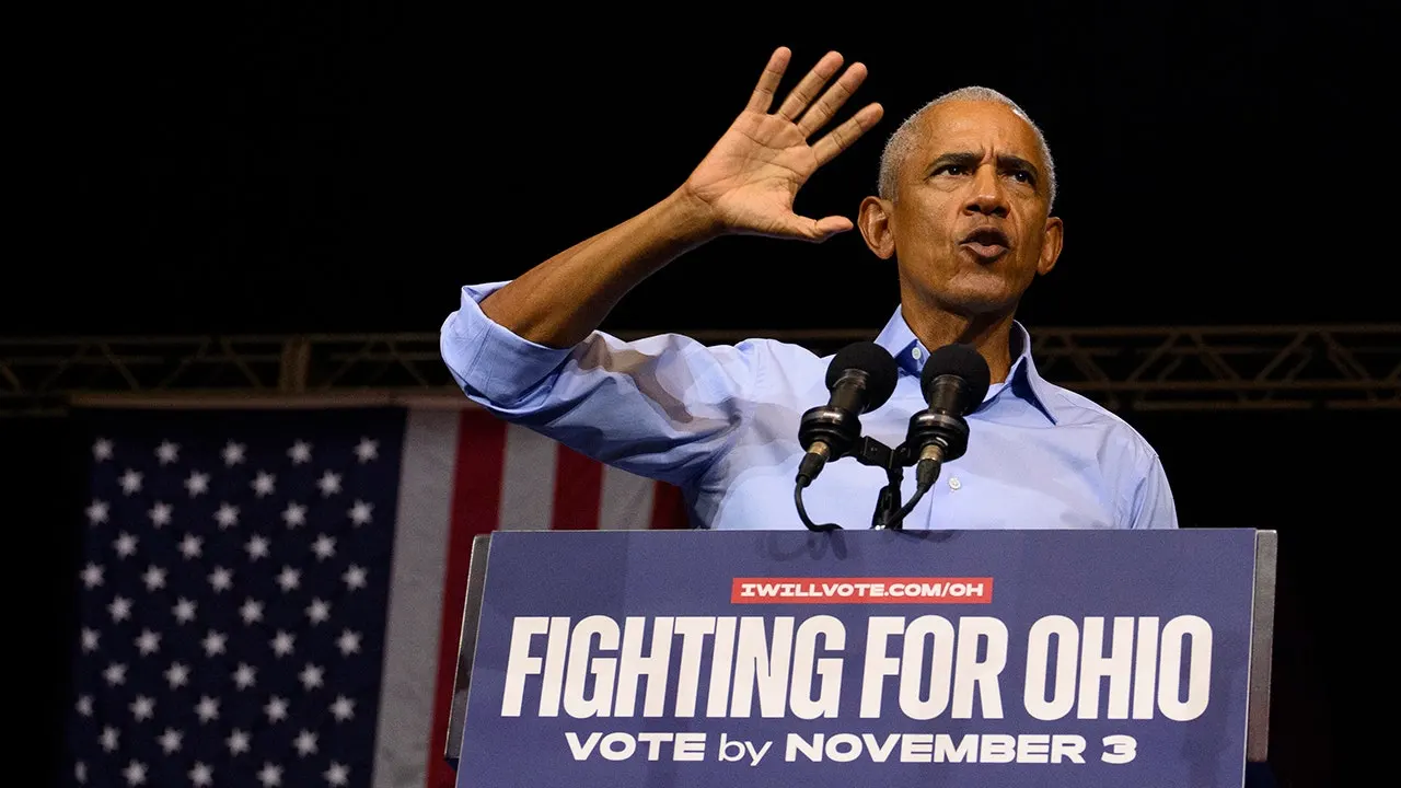 Obama mocks Trump’s White House renovations as a Cheesecake Factory at Ohio rally