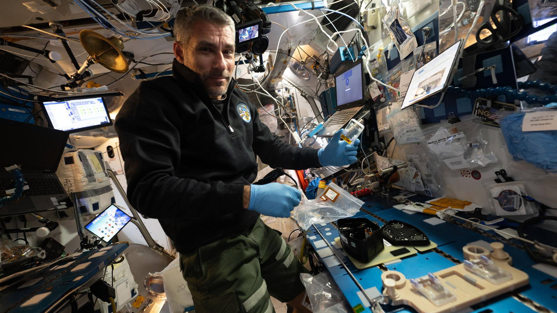 Space botanist conducts plant experiments in orbit photo of the day for Oct. 21, 2026