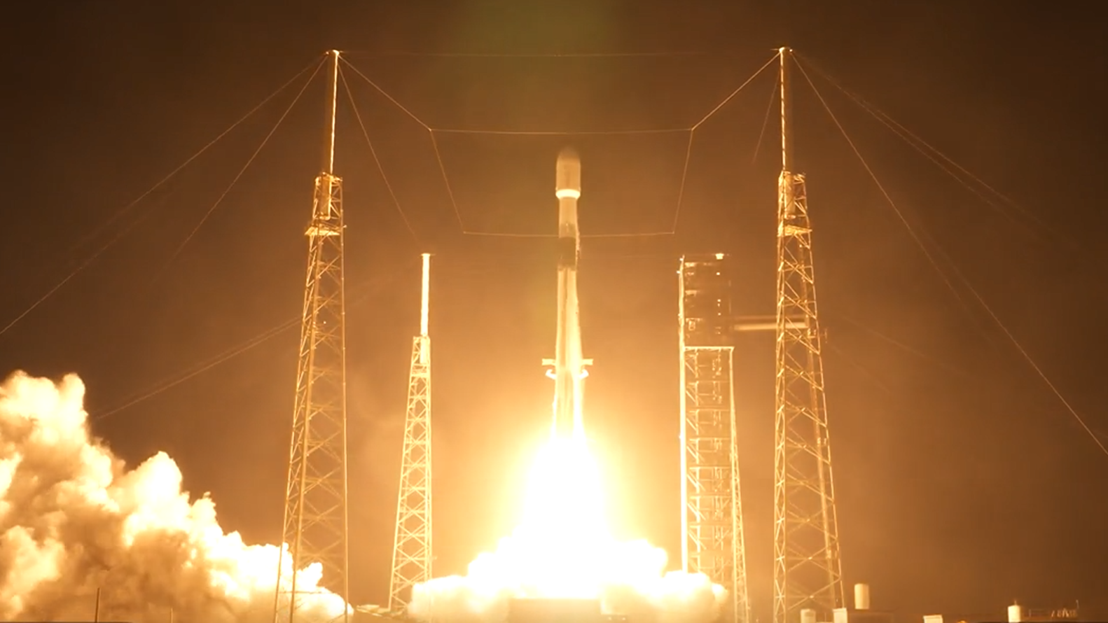 SpaceX launches its ‘Starfall’ return capsule for 2nd time ever