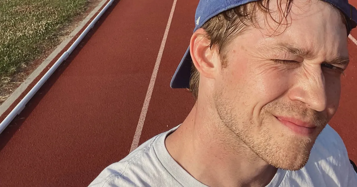 Stars — They’re Just Like Us!