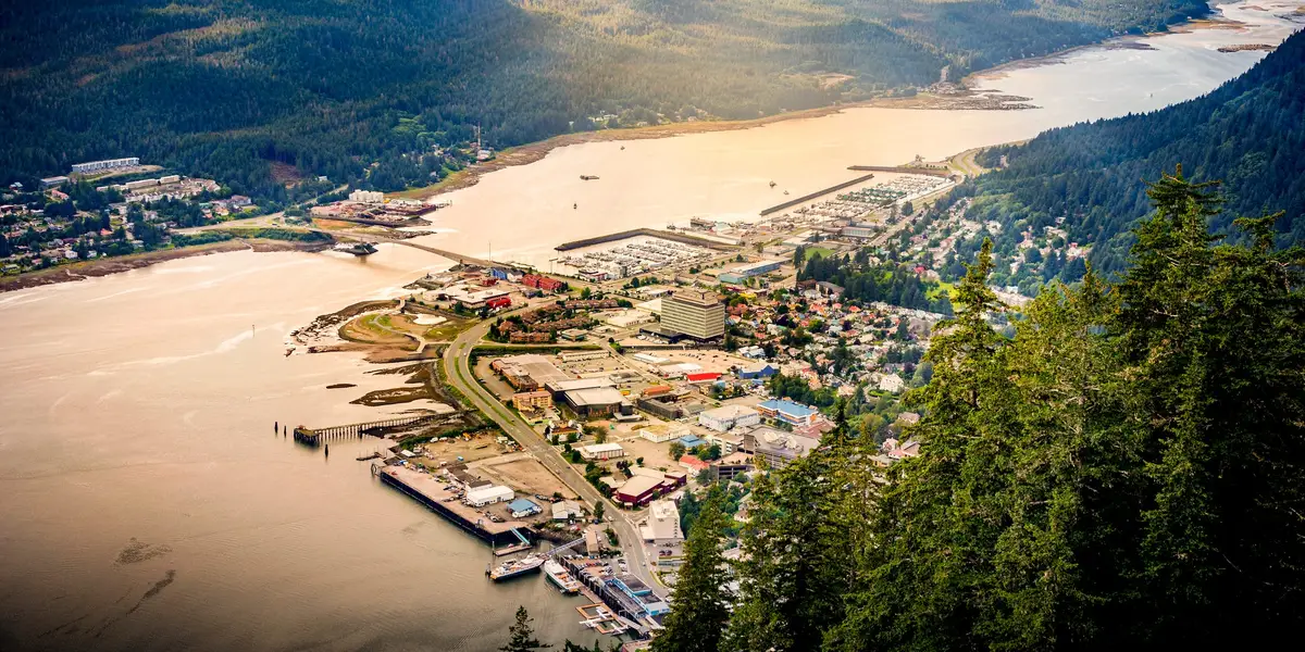 The 10 Safest Cities in the US — and the 10 Least Safe