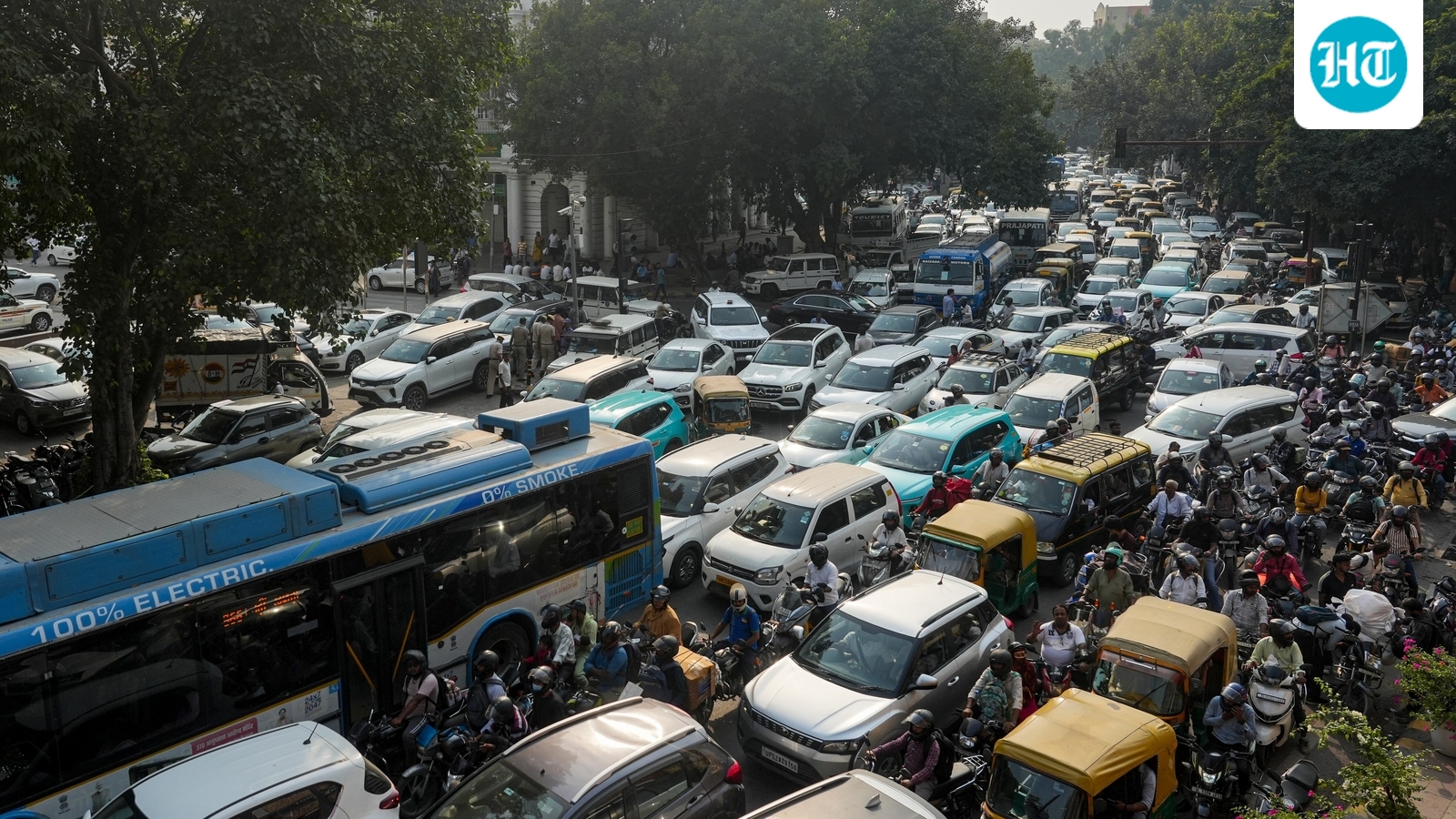 Traffic curbs in Delhi for Durga Puja: Key routes near CR Park, GK-2 among those affected till October 20