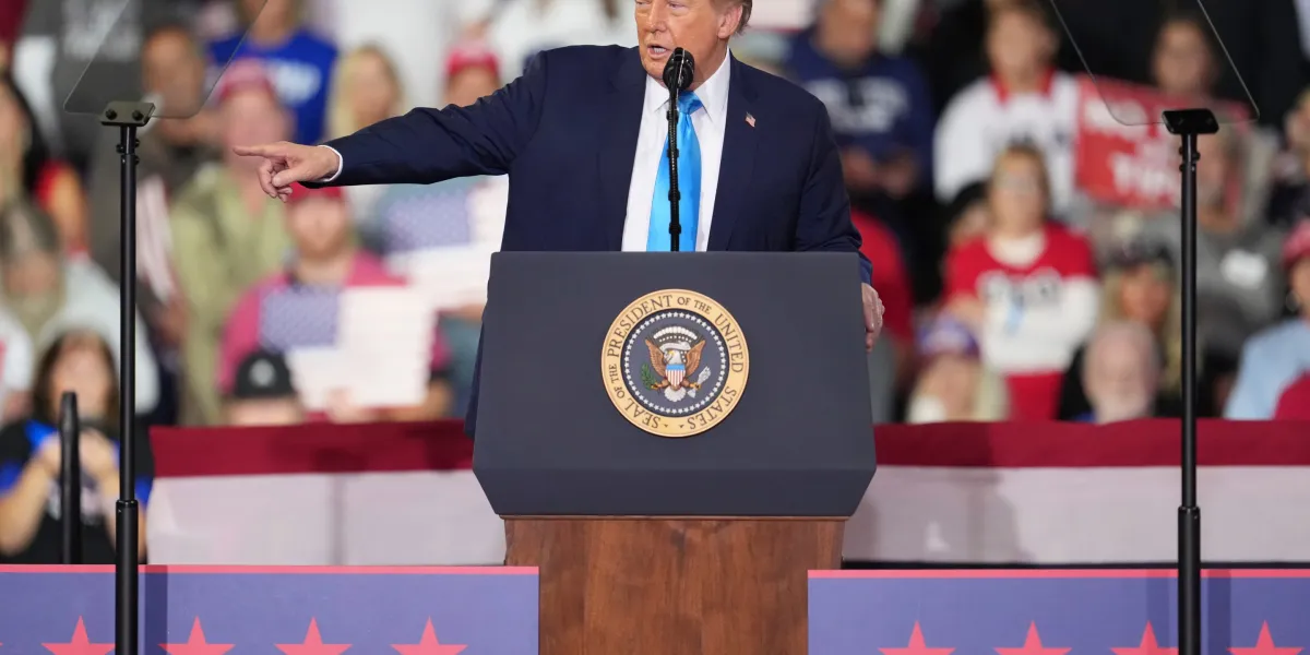 Trump boasts about his self-proclaimed power and vows to revive a Kentucky drug plant if GOP wins