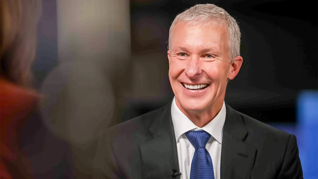 United Airlines CEO calls for national wealth tax, inheritance taxes nearing 100%